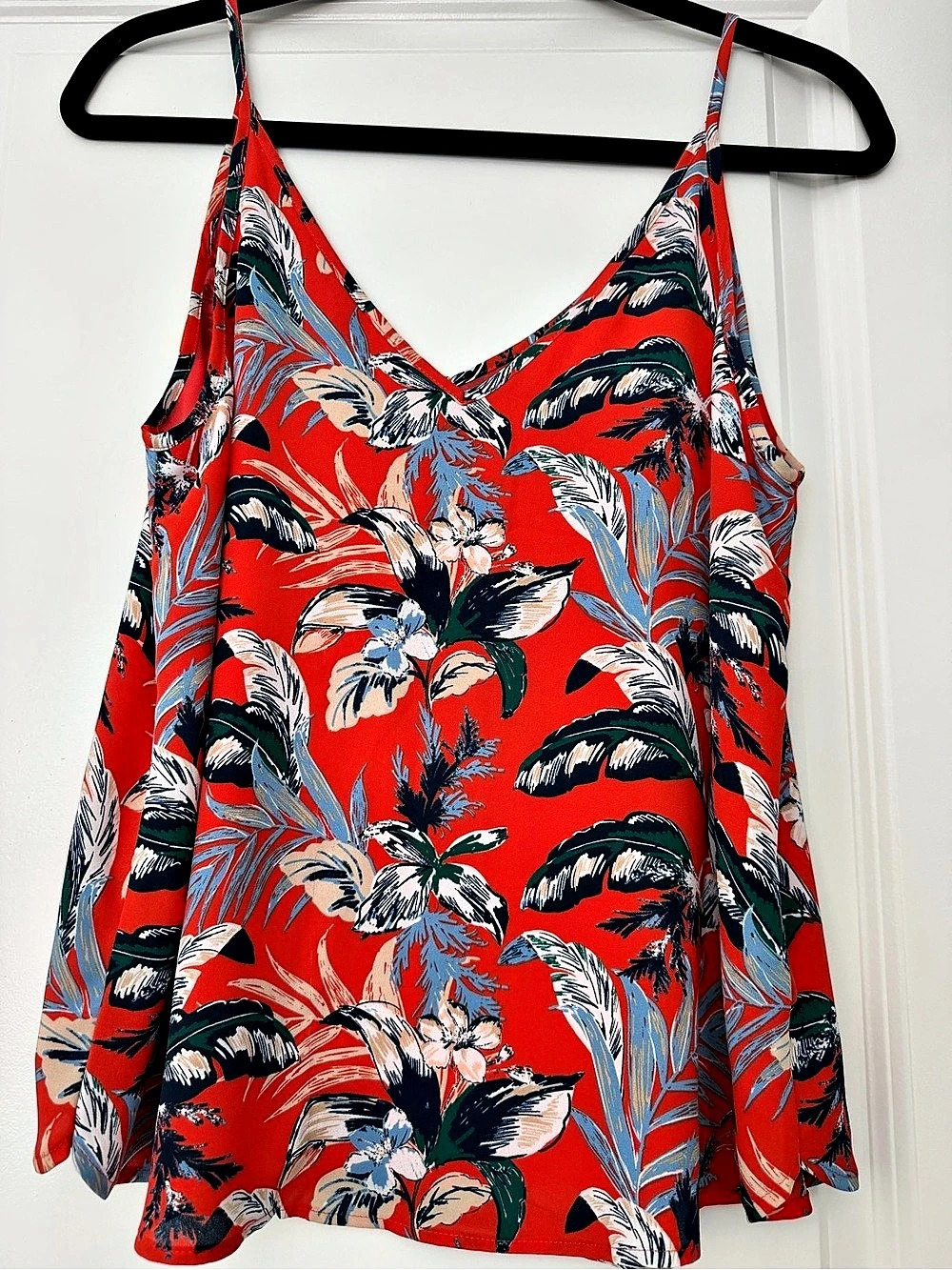 LOFT Floral Camisole in Red & Blue Size Small Like New